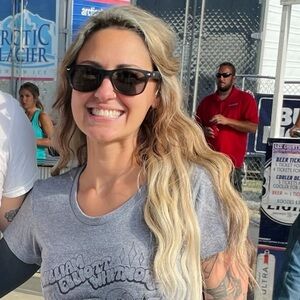 Meet your Posher, Megan